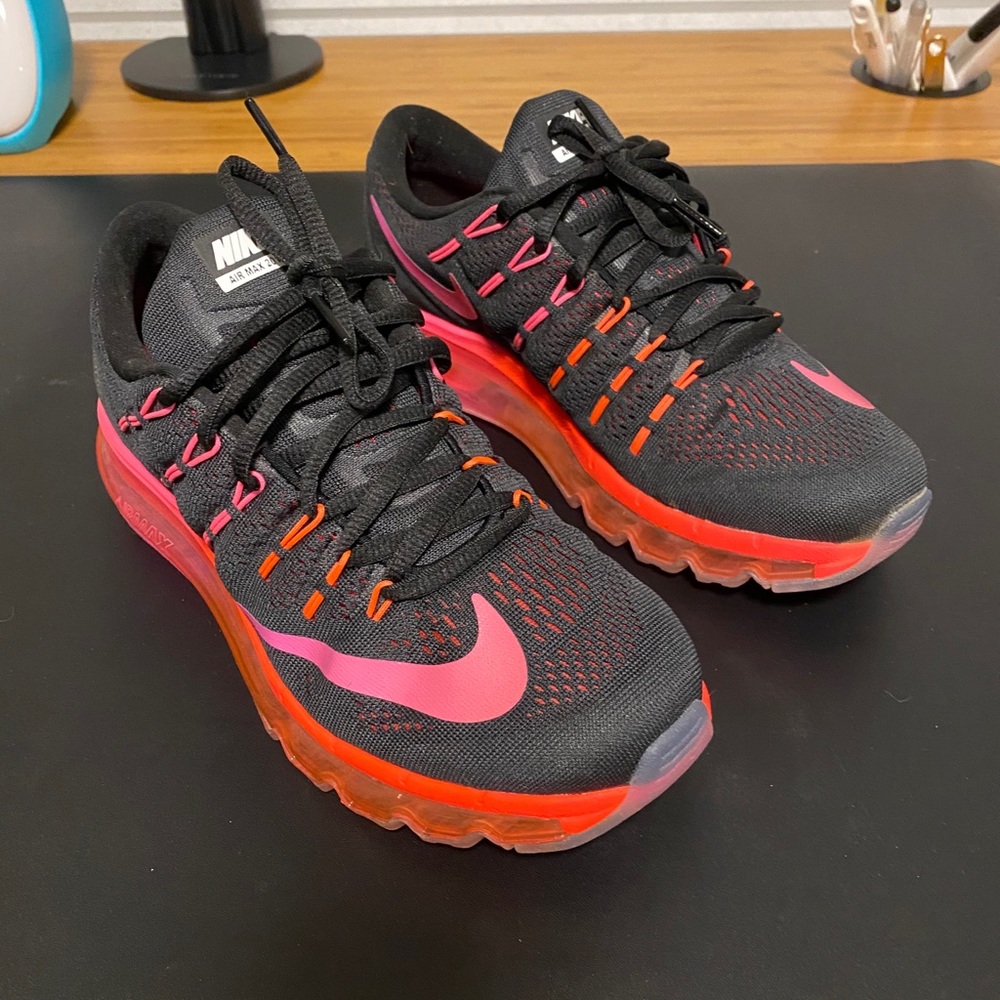 Women’s Nike Air Max 2016